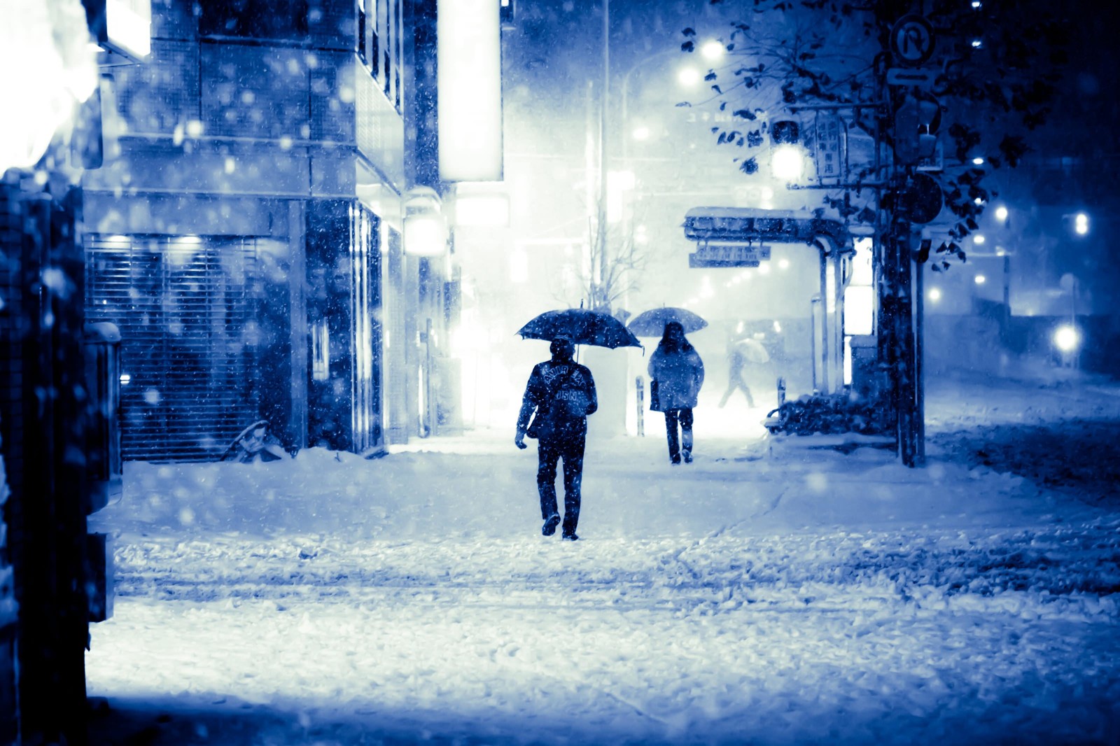 天気の子の雪が降るシーンの効果